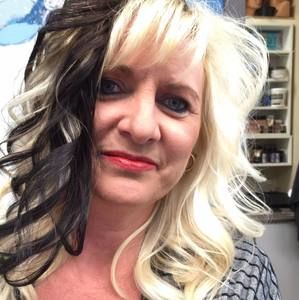 Meet your Posher, Carol